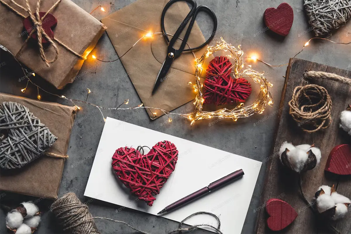 top products to sell on amazon and shopify in valentine's day