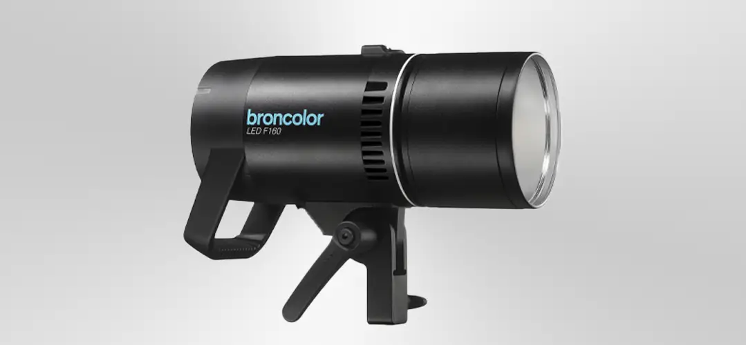 picture of a broncolor strobe light